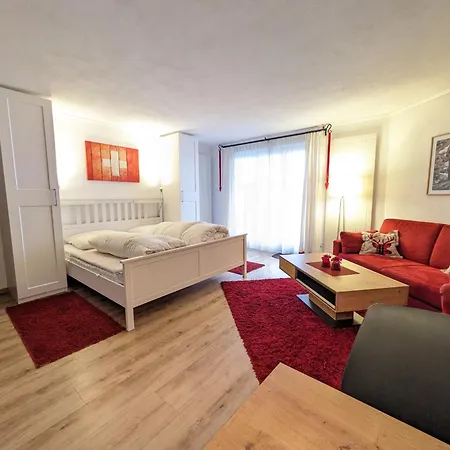 4104 Stilvoll Eingerichtetes Mit Suedbalkon Διαμέρισμα