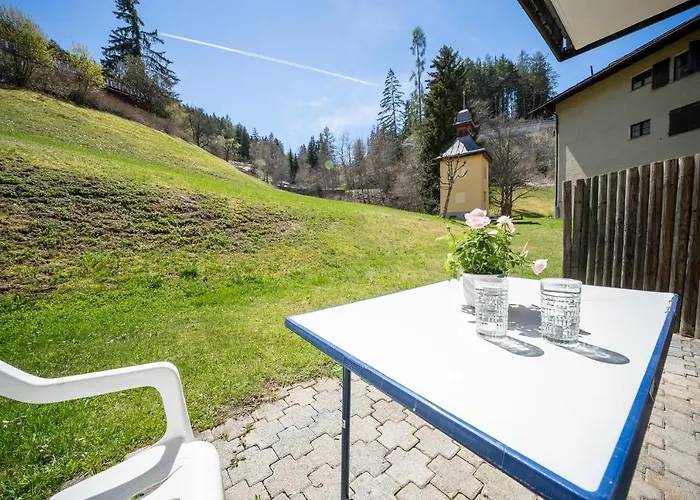 4104 Stilvoll Eingerichtetes Mit Suedbalkon Vulpera